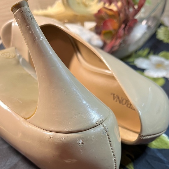 Merona Faux Patent Leather Nude Open Toe Heels (Fair condition) Size 8.5 - Picture 6 of 9